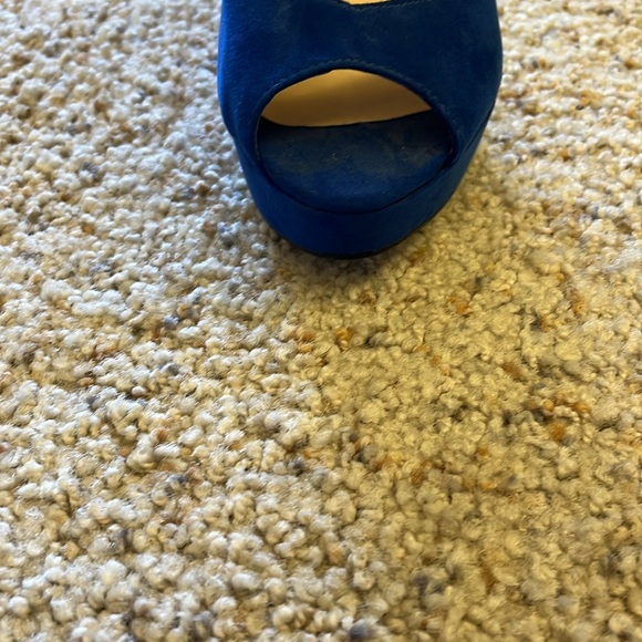 Guess Royal blue platform heels worn 3 times - Picture 7 of 9